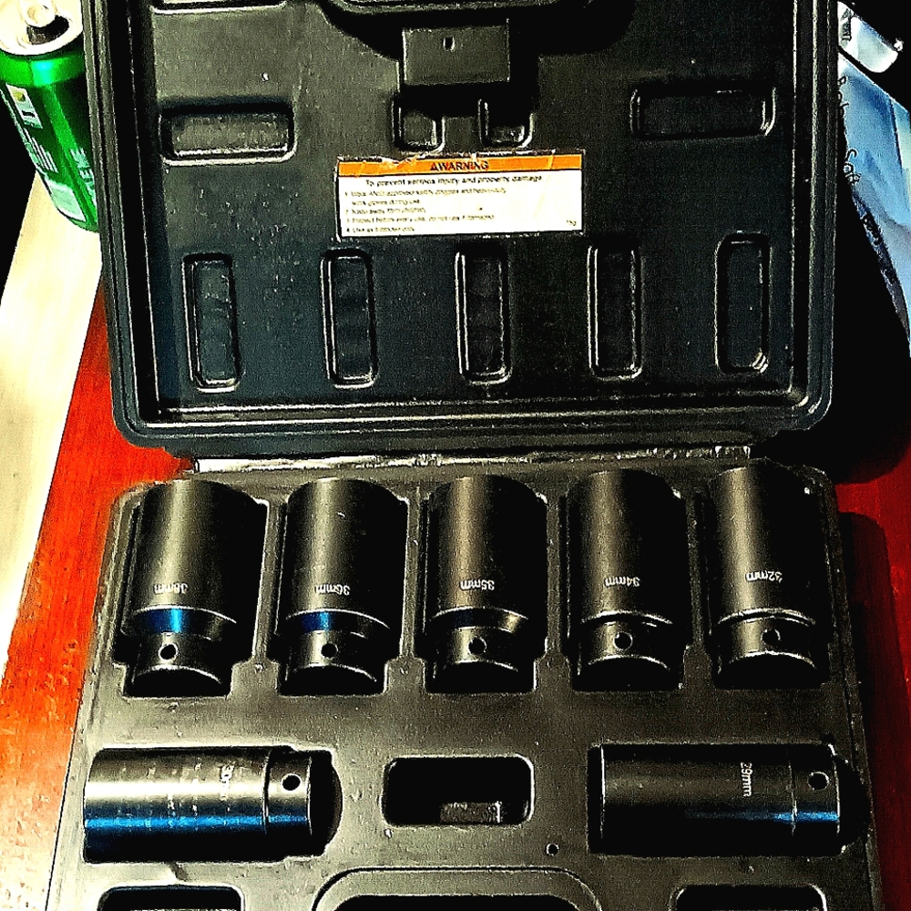 PITTSBURGH AUTOMOTIVE 1/2 in. Drive Front Wheel Drive Axle Lock-Nut Socket Set,